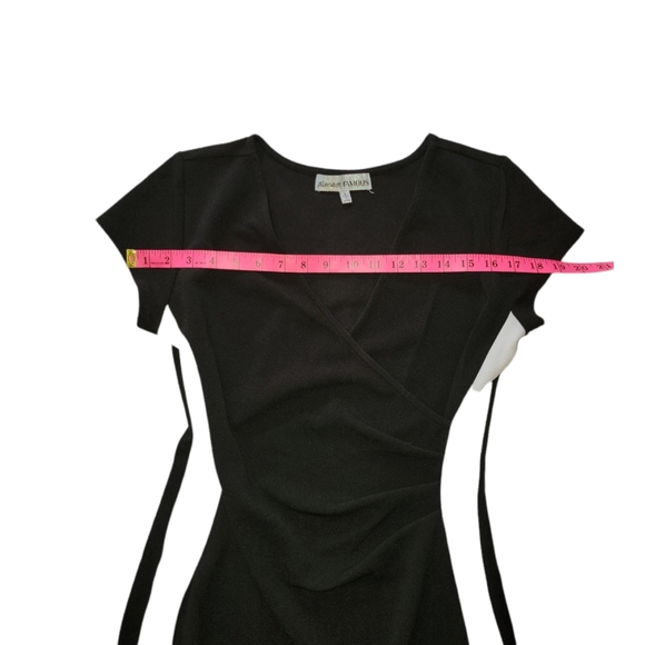 Black/White Ruched Side Mini Dress - Picture 7 of 7